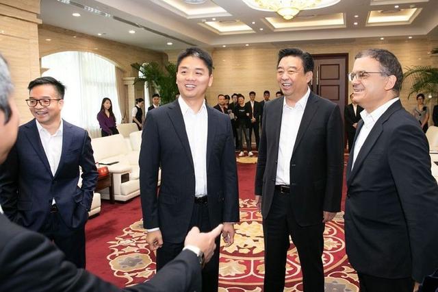 由劉強東現身想到曹操敗走華容道